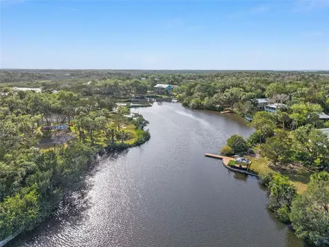 1326 S Estuary Crystal River FL 34429
