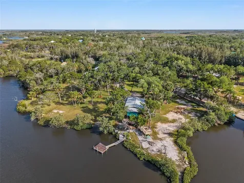 1326 S Estuary Crystal River FL 34429