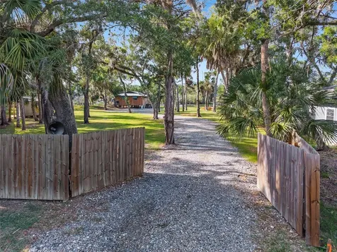 1326 S Estuary Crystal River FL 34429