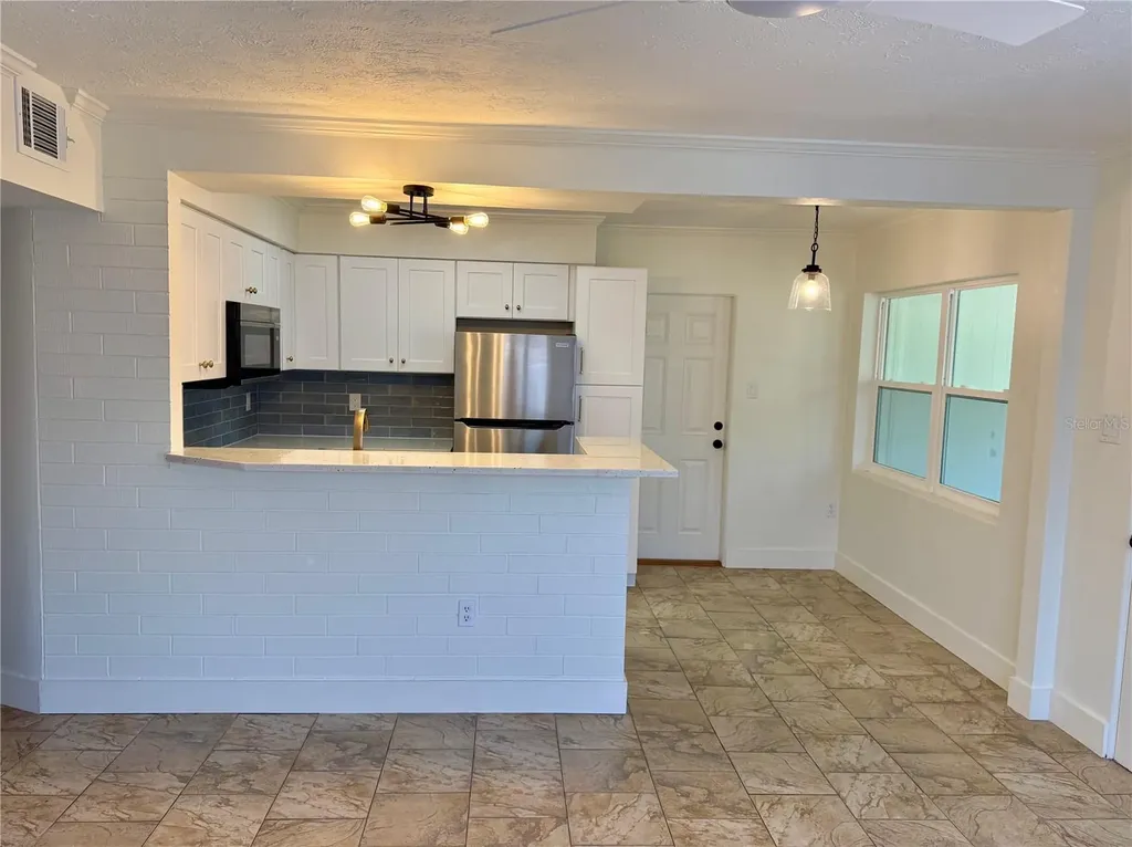 1140 3rd Street N Safety Harbor FL 34695