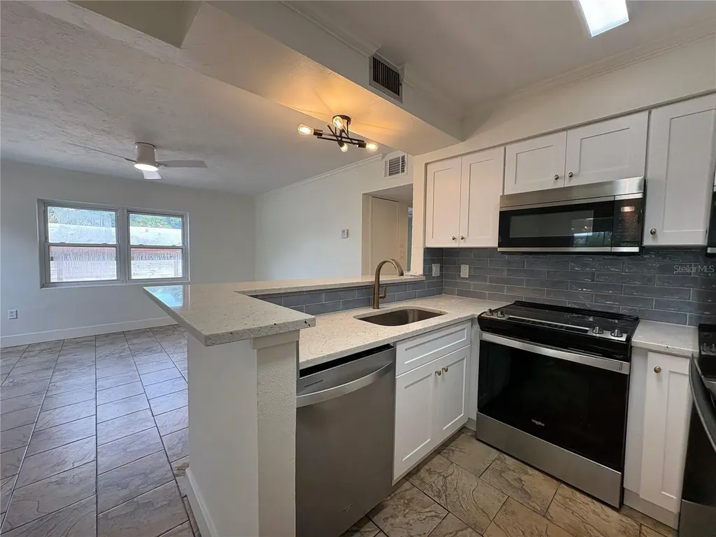 1140 3rd Street N Safety Harbor FL 34695