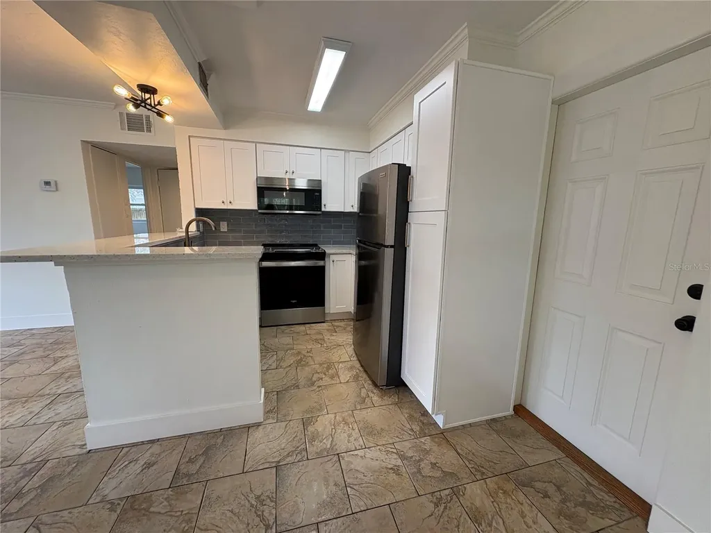 1140 3rd Street N Safety Harbor FL 34695