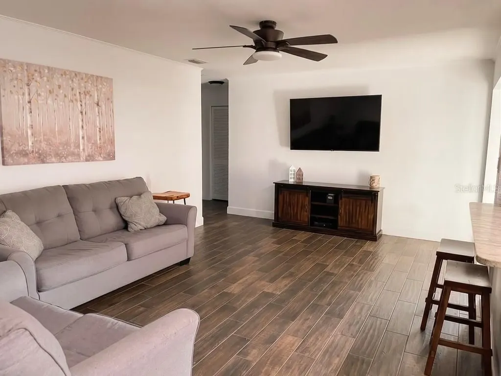 12001 N Gomez Avenue Tampa FL 33618