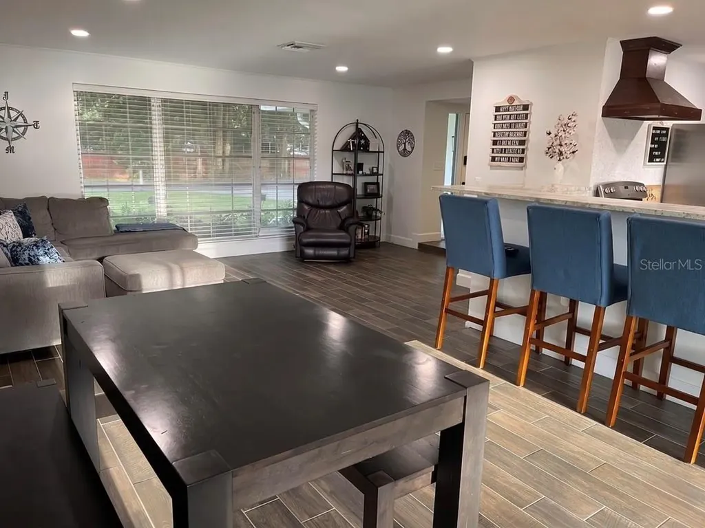12001 N Gomez Avenue Tampa FL 33618