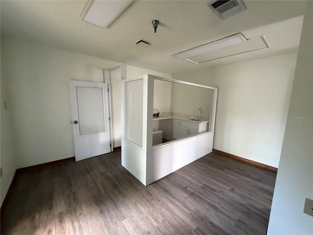 409 Montgomery Road Altamonte Springs FL 32714