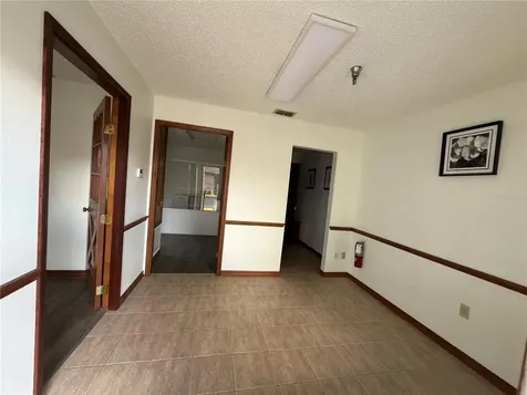 409 Montgomery Road Altamonte Springs FL 32714