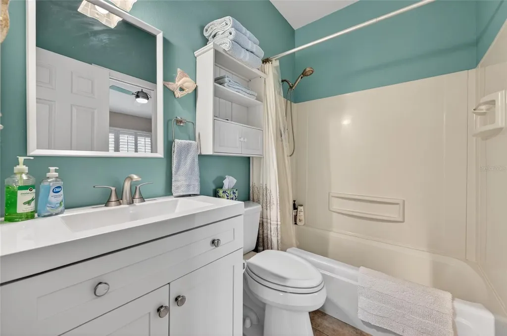 8243 Riviera Shore Court Orlando FL 32817