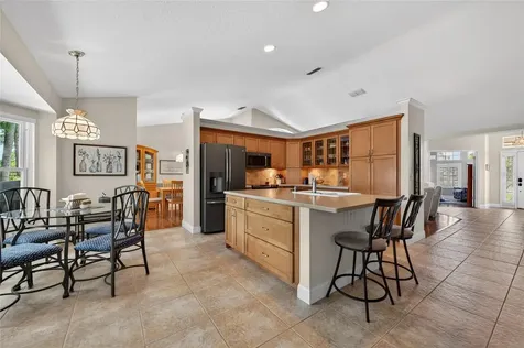 8243 Riviera Shore Court Orlando FL 32817