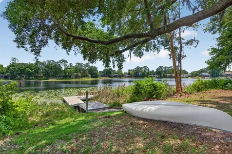 8243 Riviera Shore Court Orlando FL 32817