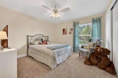8243 Riviera Shore Court Orlando FL 32817