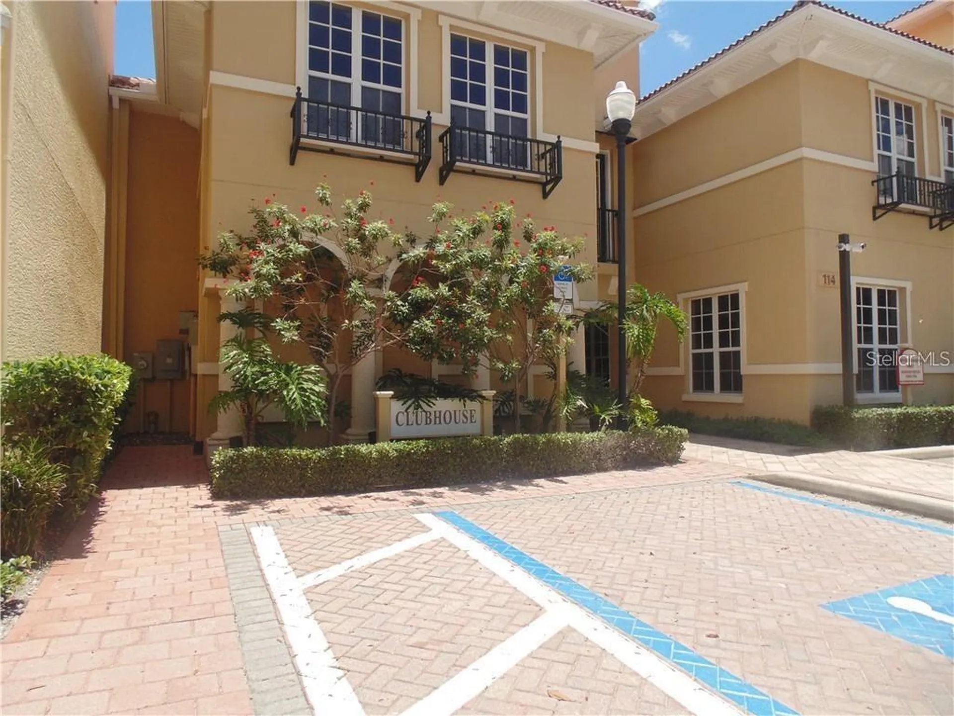 135 Grand Beach Place Tampa FL 33609