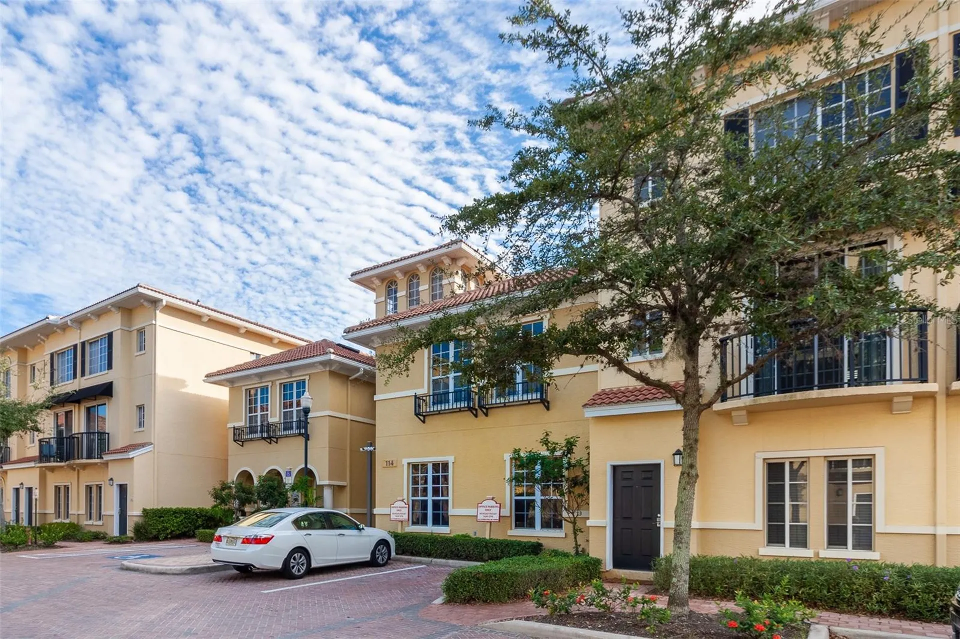 135 Grand Beach Place Tampa FL 33609