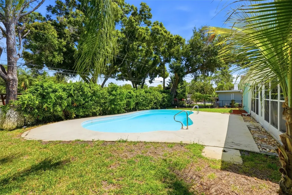 1341 Ranchwood Drive Clearwater FL 33764