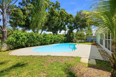 1341 Ranchwood Drive Clearwater FL 33764