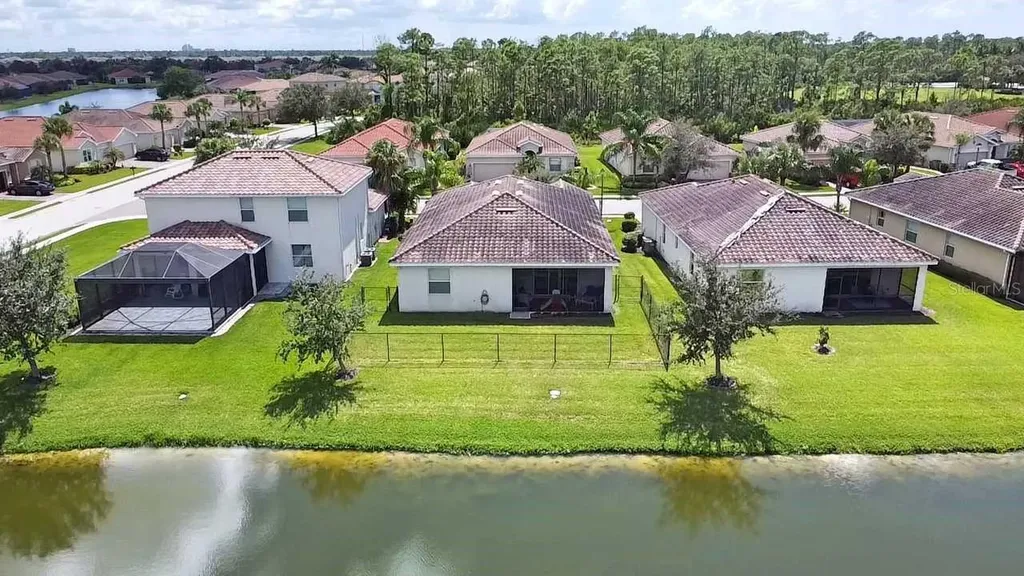 2571 Laurentina Lane Cape Coral FL 33909