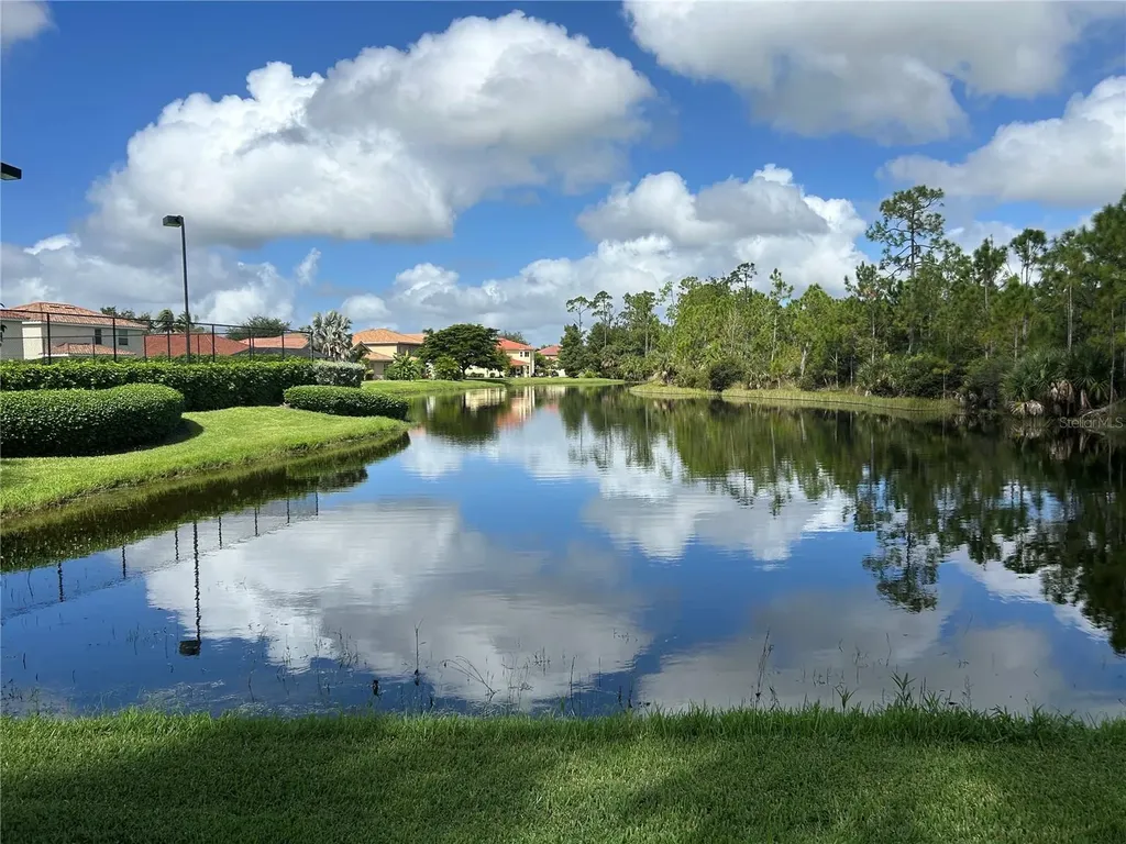 2571 Laurentina Lane Cape Coral FL 33909