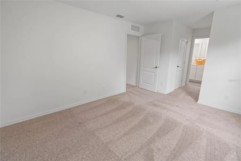 563 Bay Leaf Drive Kissimmee FL 34759