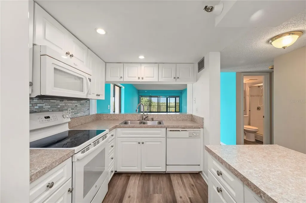 1701 Beach Road Englewood FL 34223