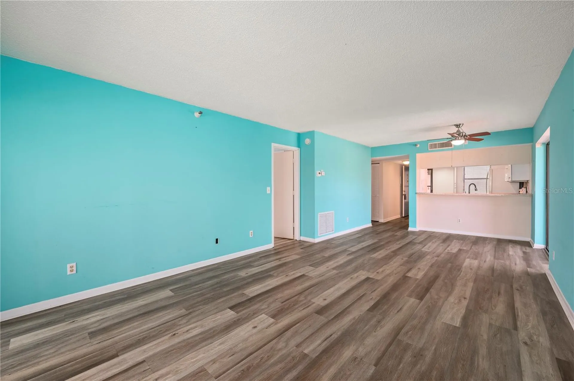 1701 Beach Road Englewood FL 34223
