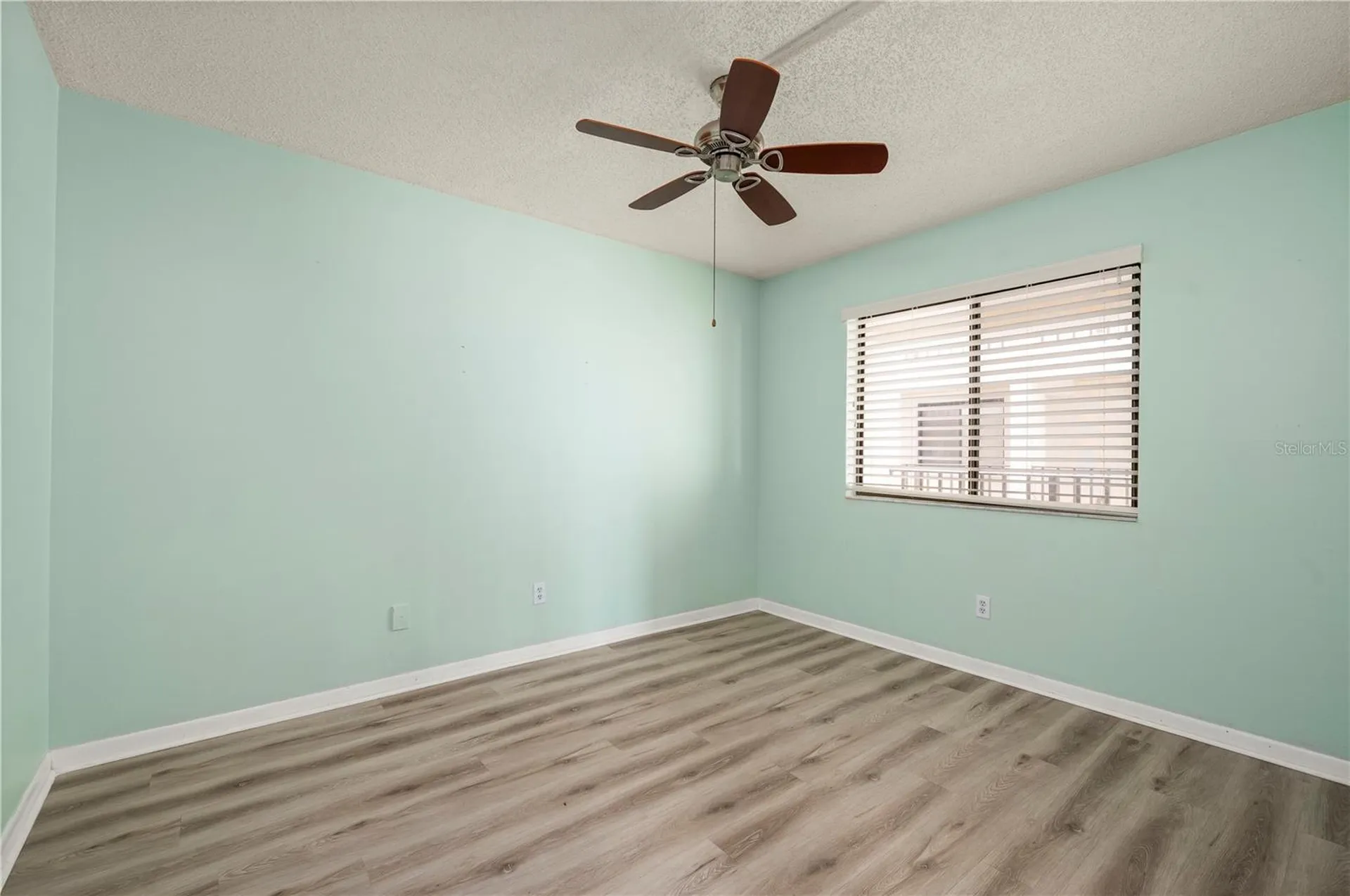 1701 Beach Road Englewood FL 34223