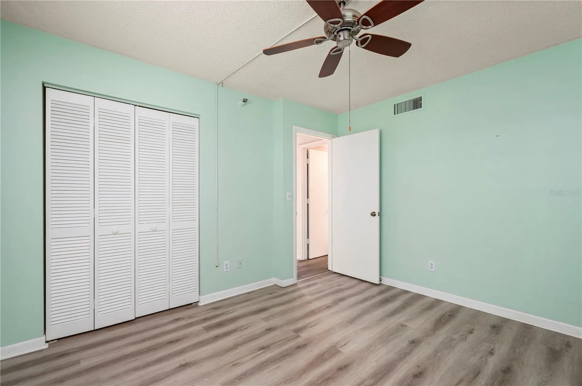 1701 Beach Road Englewood FL 34223