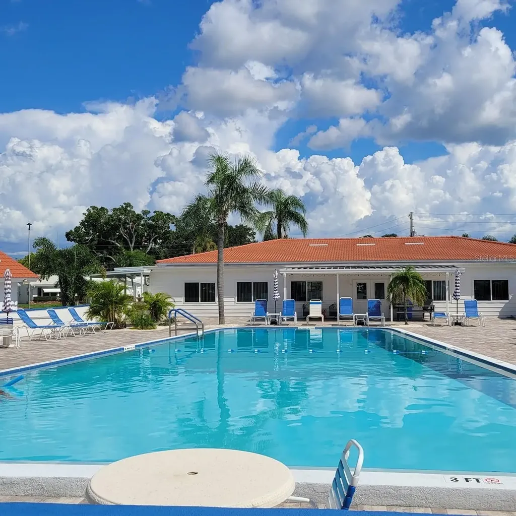 4470 Mainlands Boulevard W Pinellas Park FL 33782