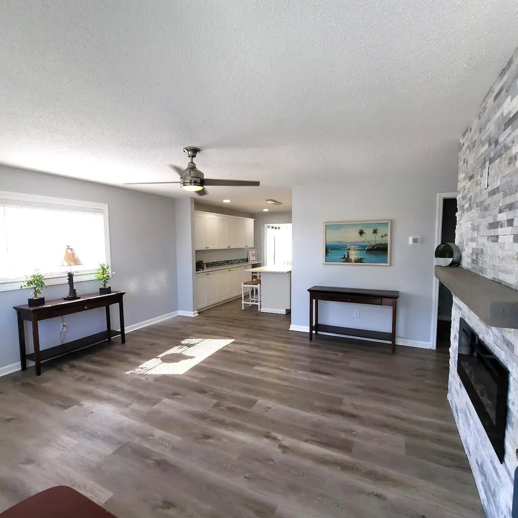 4470 Mainlands Boulevard W Pinellas Park FL 33782