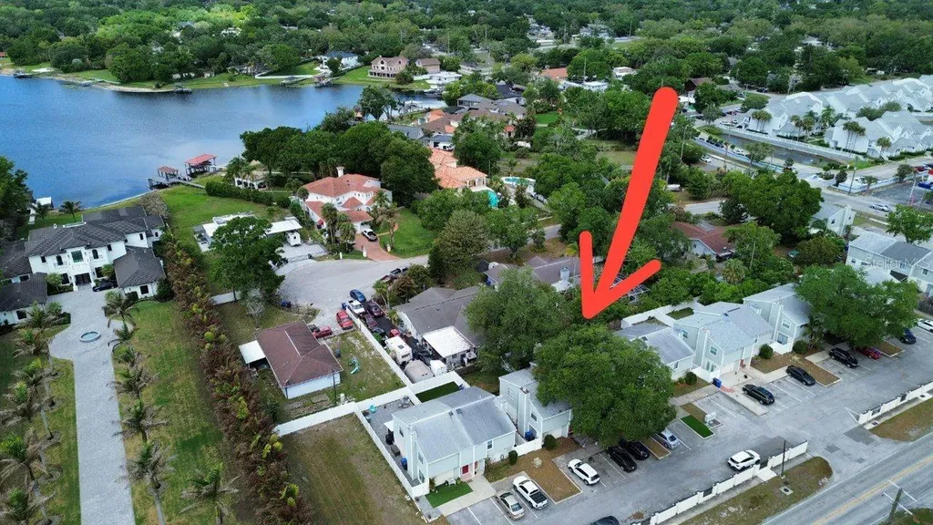 11808 N Armenia Avenue Tampa FL 33612