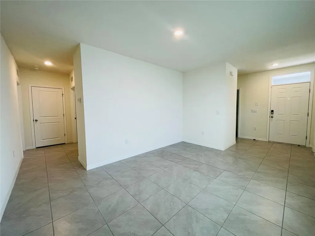 17043 Oval Rum Drive Wimauma FL 33598
