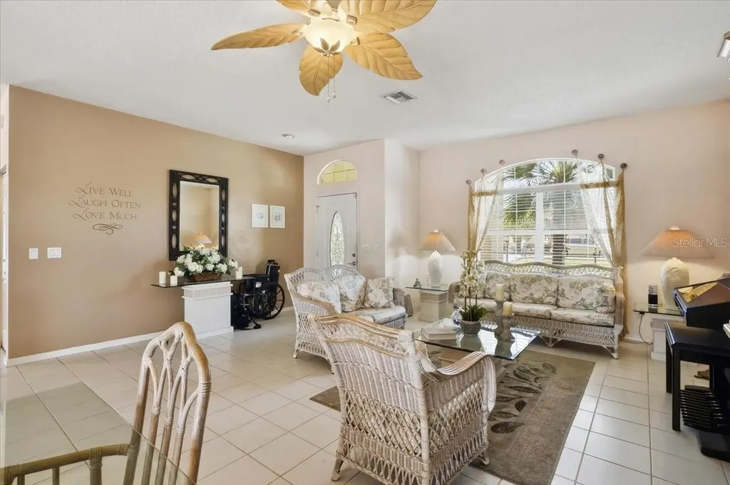 2 Carlson Lane Palm Coast FL 32137