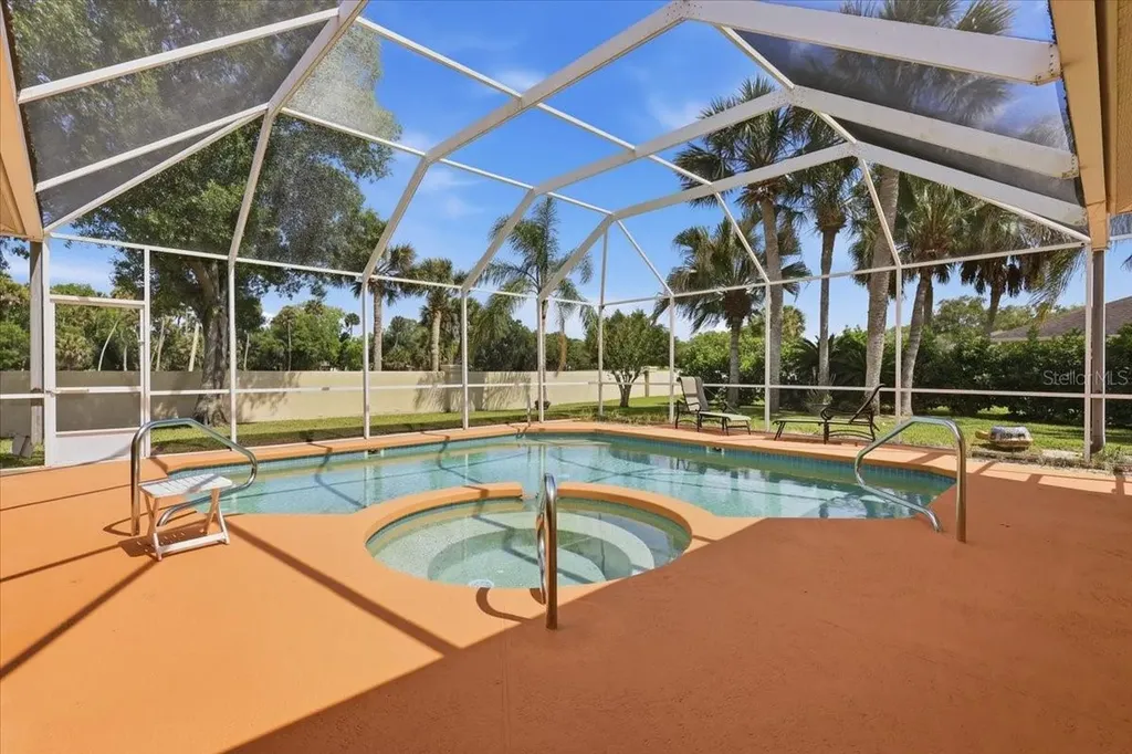 2 Carlson Lane Palm Coast FL 32137