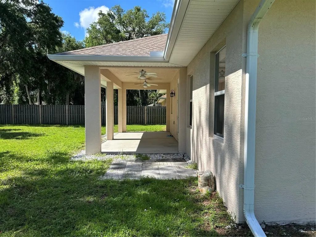 26 Pitt Lane Palm Coast FL 32164