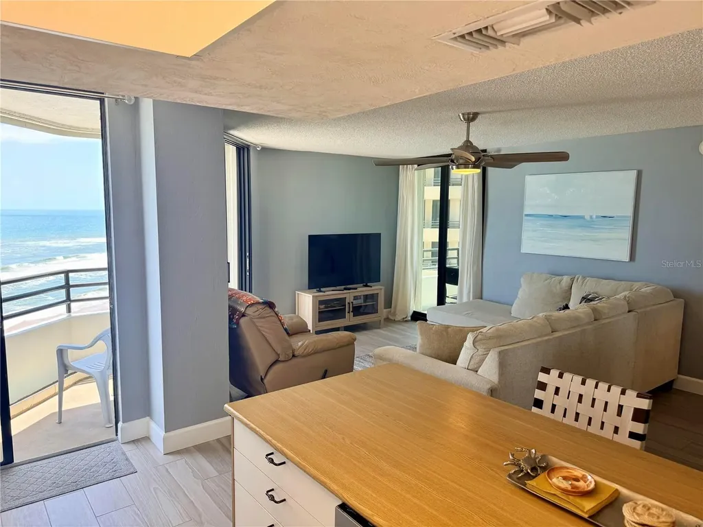 3013 S Atlantic Avenue Daytona Beach FL 32118