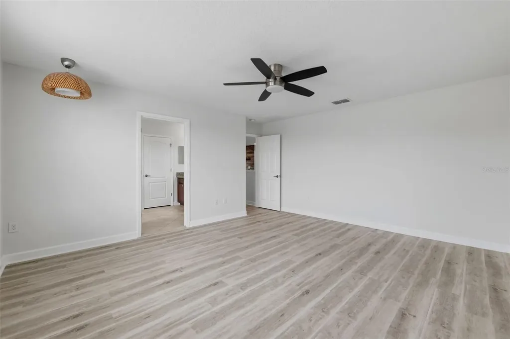 19419 Paddock View Drive Tampa FL 33647