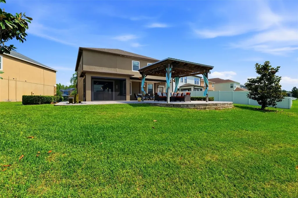 19419 Paddock View Drive Tampa FL 33647