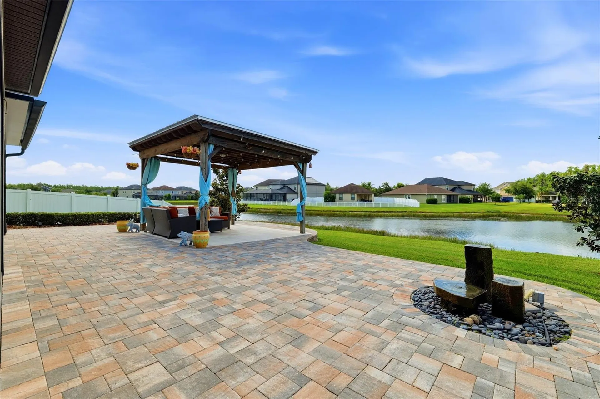19419 Paddock View Drive Tampa FL 33647