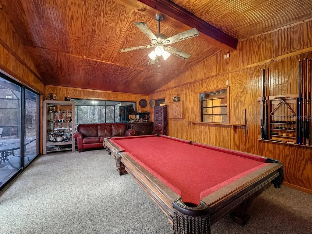 2548 Cr 422 Lake Panasoffkee FL 33538