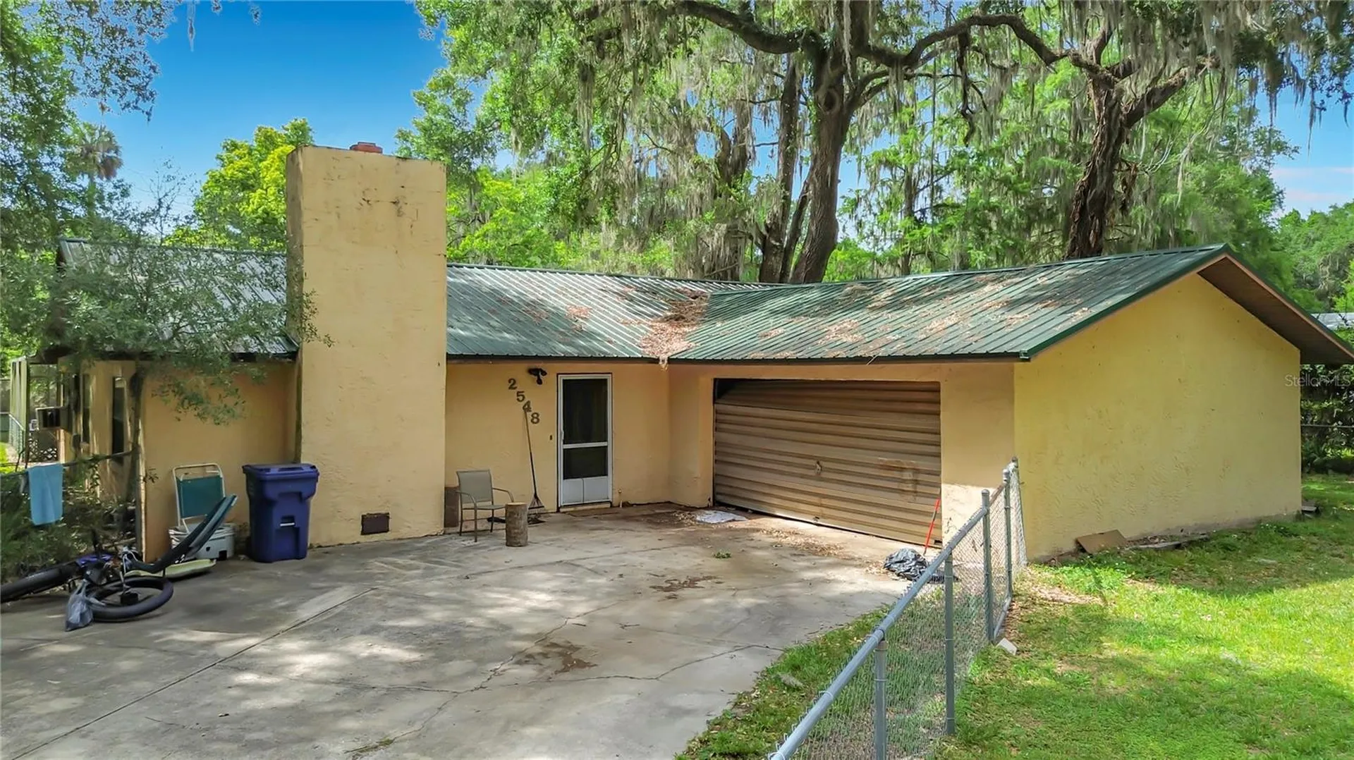 2548 Cr 422 Lake Panasoffkee FL 33538