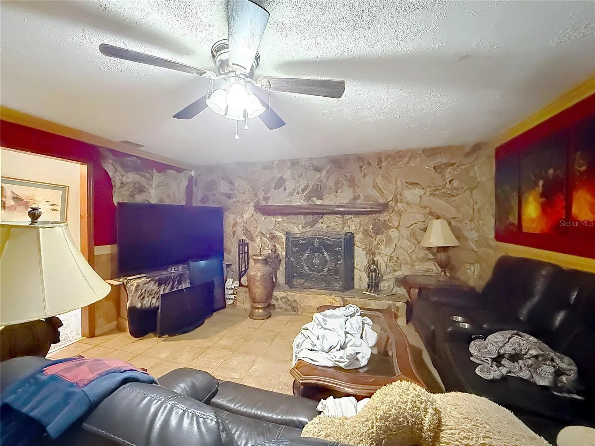 2548 Cr 422 Lake Panasoffkee FL 33538