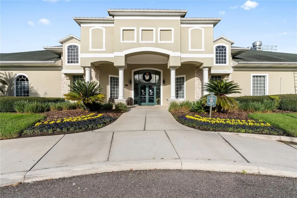 18117 Paradise Point Drive Tampa FL 33647
