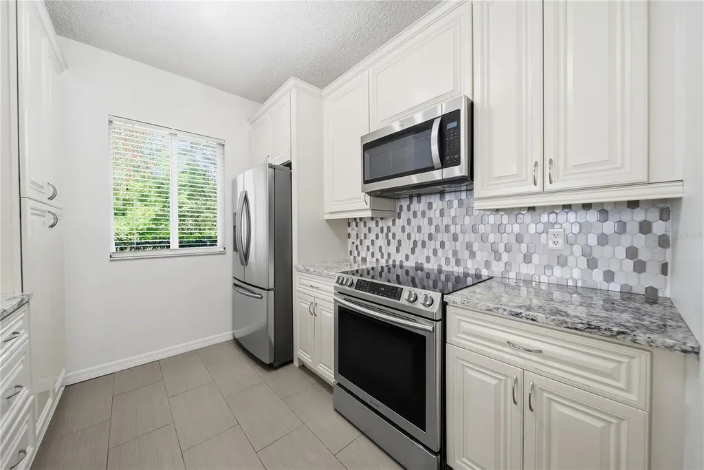 18117 Paradise Point Drive Tampa FL 33647