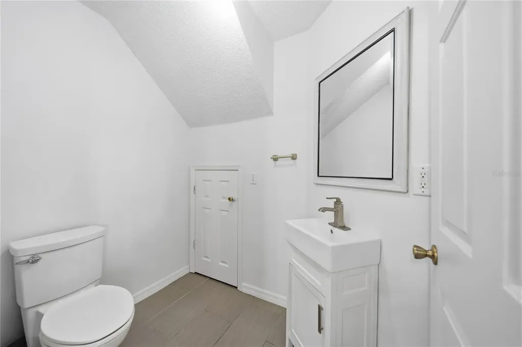 18117 Paradise Point Drive Tampa FL 33647
