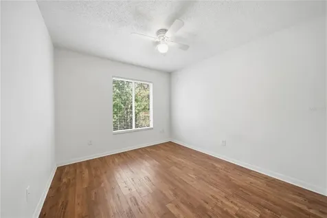 18117 Paradise Point Drive Tampa FL 33647