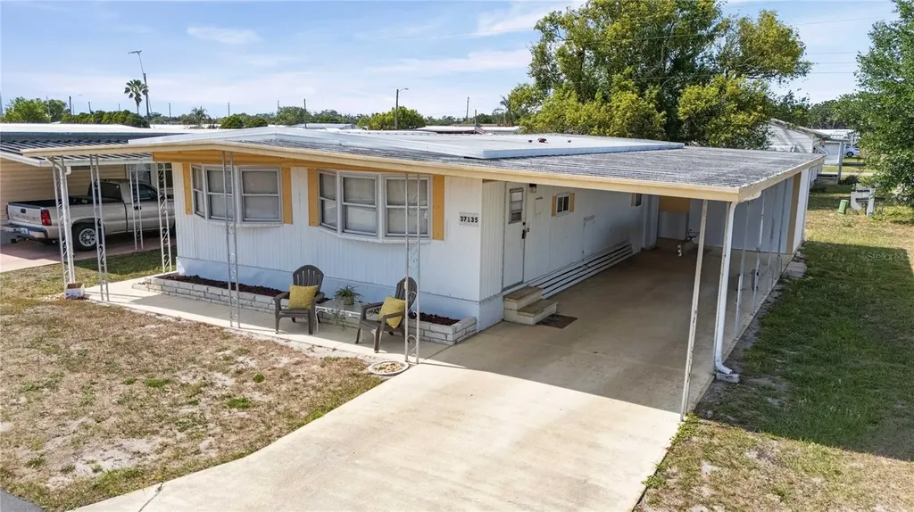 37135 Sandra Avenue Zephyrhills FL 33542