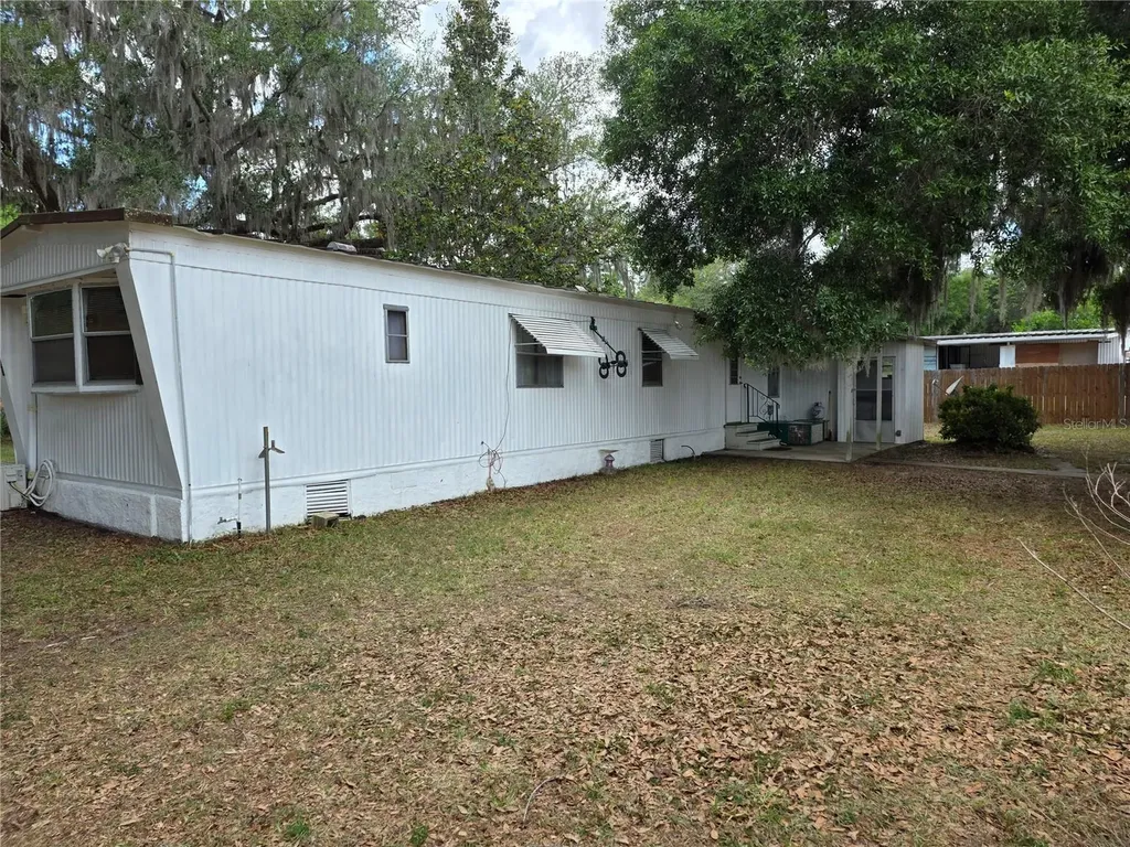 16995 SE 101st Court Road Summerfield FL 34491