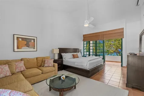 57 Calle Arrecife Dorado PR 00646