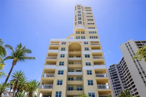 6 Carrion Court Street San Juan PR 00911
