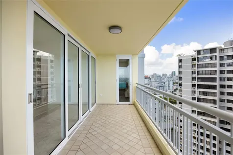 6 Carrion Court Street San Juan PR 00911