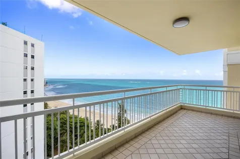 6 Carrion Court Street San Juan PR 00911