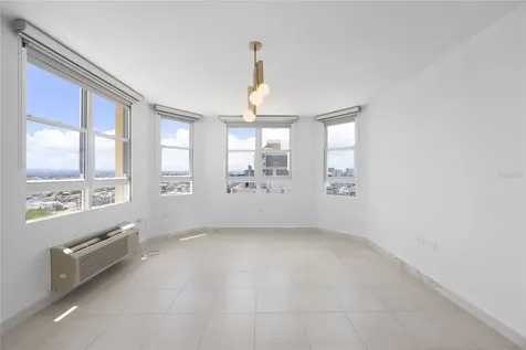 6 Carrion Court Street San Juan PR 00911